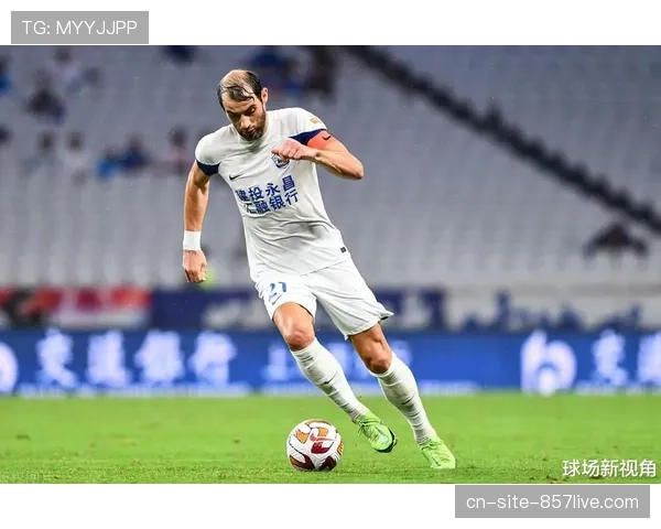 沧州雄狮曹海清冬季窗口加盟，边后卫经验丰富增强防守厚度